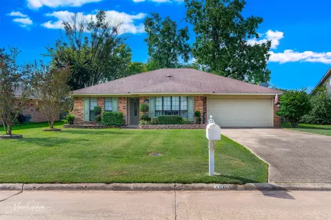 2608 Brown St, Bossier City, LA 71111