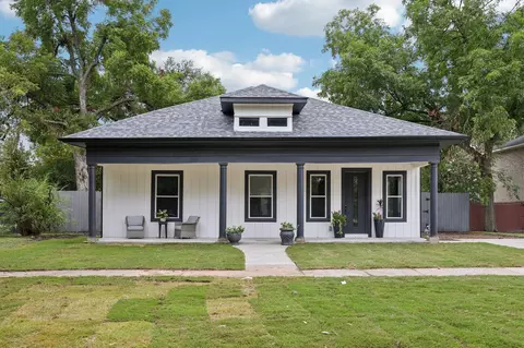 504 E Brin St, Terrell, TX 75160