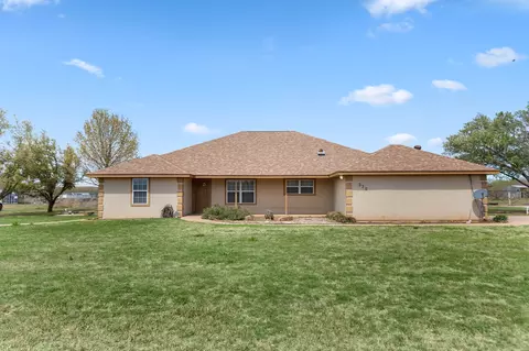330 Coleman Park Rd, Iowa Park, TX 76367