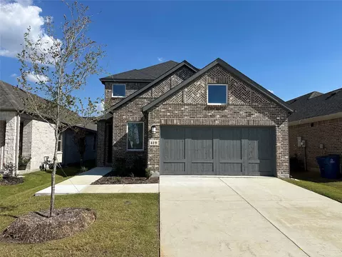 419 Landings St, Oak Point, TX 75068