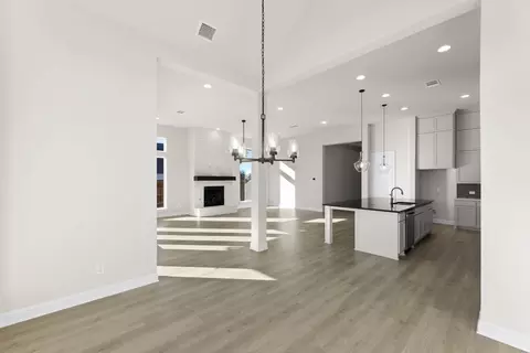 Living - 4802 Timberdrift St, Midlothian, TX 76065 photo 3 of 3