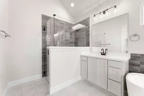 Bath - 4802 Timberdrift St, Midlothian, TX 76065 photo 1 of 5