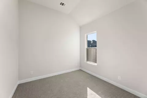 Bedroom - 4802 Timberdrift St, Midlothian, TX 76065 photo 7 of 9