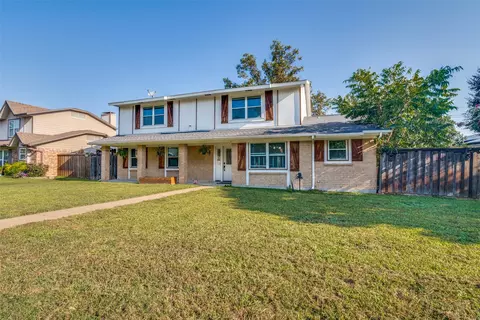 2421 Laurel Ln, Plano, TX 75074