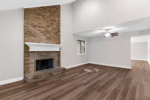 1706 Hartford Dr, Carrollton, TX 75007