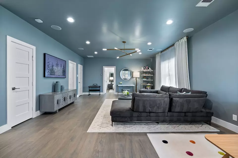 Living - 4527 Elsby Ave, Dallas, TX 75209 photo 4 of 4