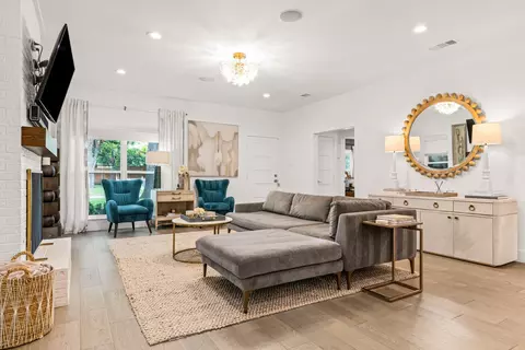 Living - 4527 Elsby Ave, Dallas, TX 75209 photo 1 of 4