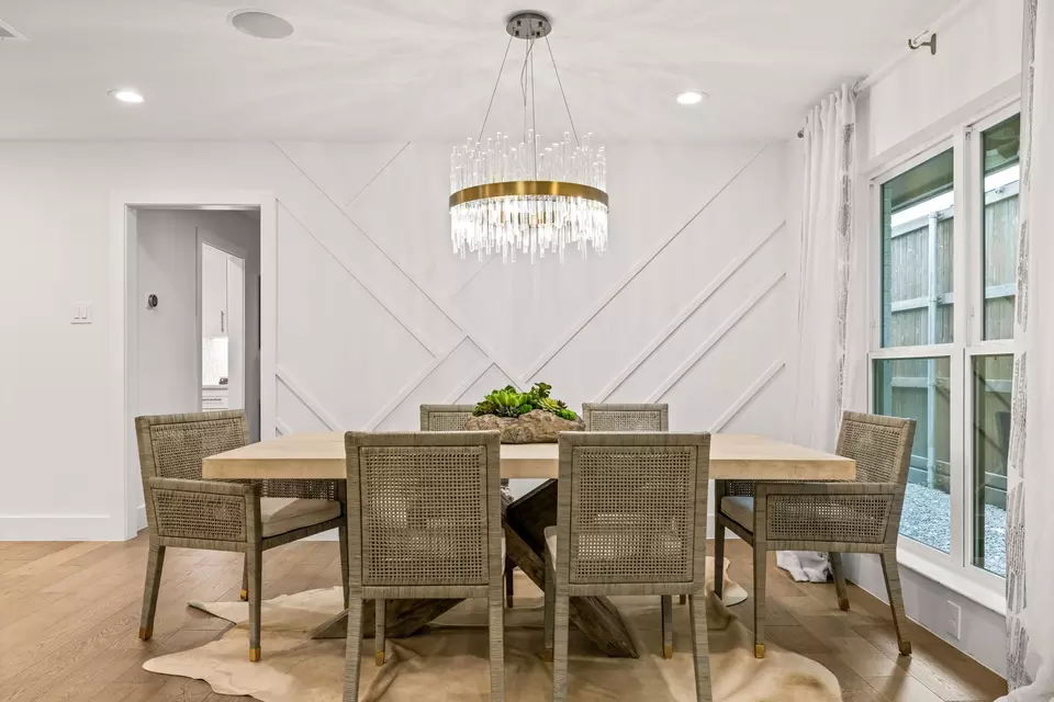 Dining - 4527 Elsby Ave, Dallas, TX 75209 photo 2 of 2