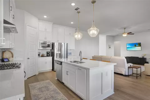 Kitchen - 3216 Rolling Meadow Dr, Anna, TX 75409 photo 3 of 5