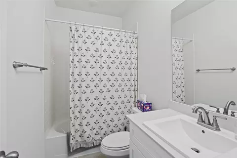Bath - 3216 Rolling Meadow Dr, Anna, TX 75409 photo 3 of 4