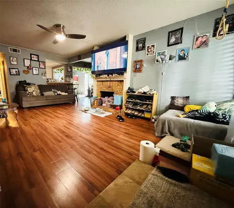 2610 Santiago Cir, Grand Prairie, TX 75052