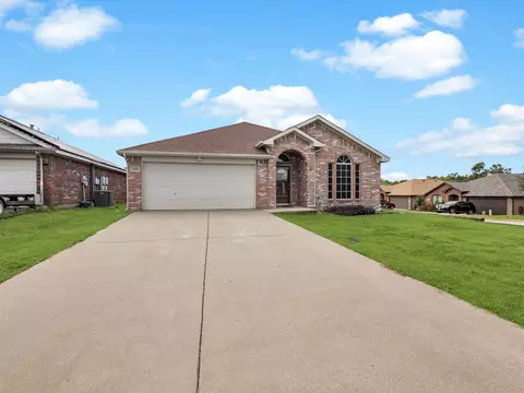 3000 Prairie Hill Ln, Arlington, TX 76010