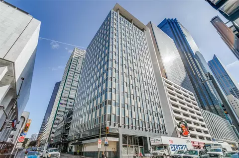 1505 Elm St #204, Dallas, TX 75201