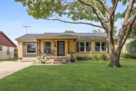 2709 Province Ln, Dallas, TX 75228