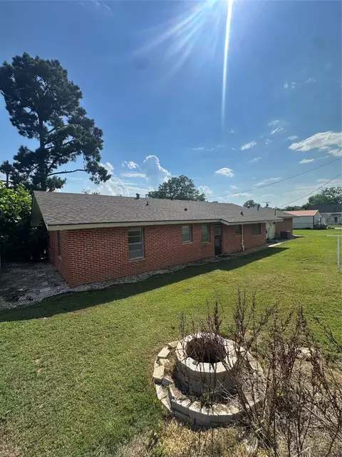 Exterior - 2741 Mill St, Ringgold, LA 71068 photo 7 of 8