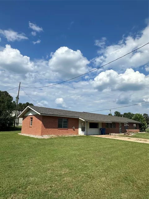 Exterior - 2741 Mill St, Ringgold, LA 71068 photo 3 of 8