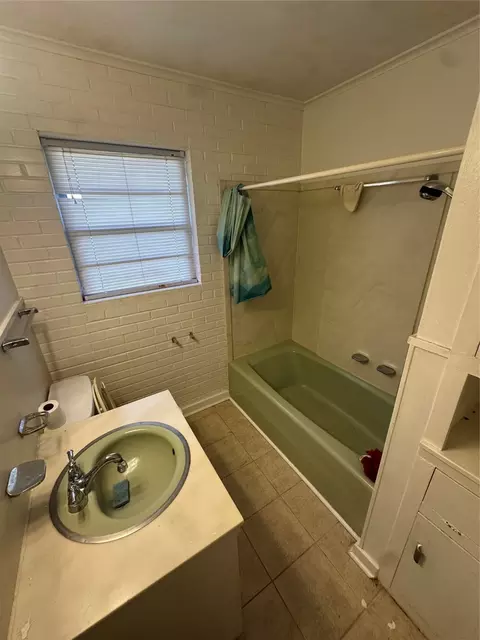 Bath - 2741 Mill St, Ringgold, LA 71068 photo 4 of 4