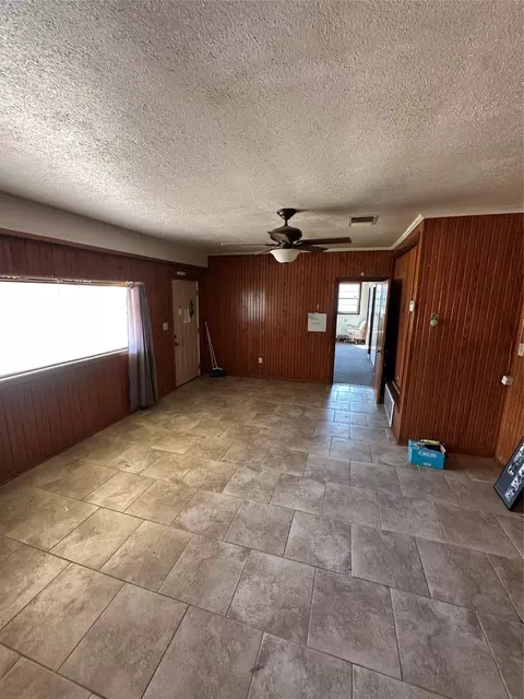 Living - 2741 Mill St, Ringgold, LA 71068 photo 5 of 6
