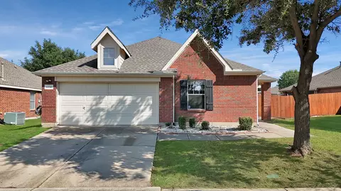 13740 Village Vista Dr, Haslet, TX 76052