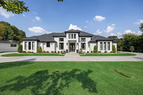 20 Cliffside Dr, Edgecliff Village, TX 76134