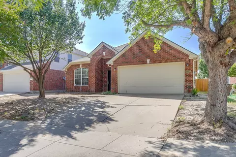 10149 Chapel Springs Trl, Fort Worth, TX 76116