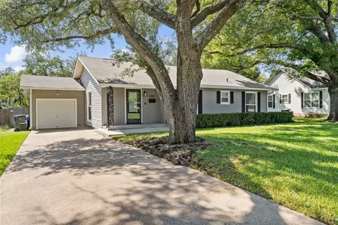 4100 Morrow Ave, Waco, TX 76710 photo 2