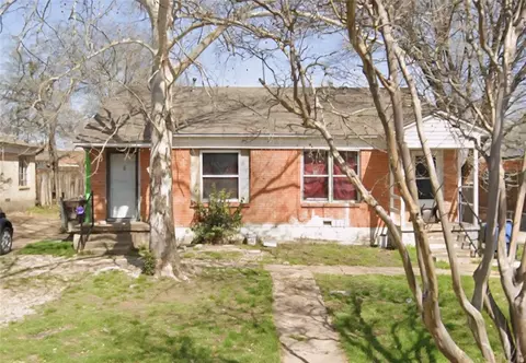 2927 Falls Dr, Dallas, TX 75211