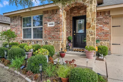 2298 Bryant Ln, Fate, TX 75189