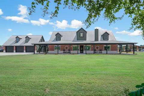 733 Rs County Road 1430, Point, TX 75472