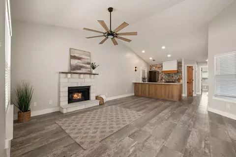 4620 Baytree Dr, Fort Worth, TX 76137