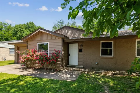 Exterior - 1202 Johns Dr, Euless, TX 76039 photo 1 of 6