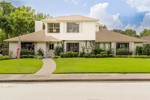 101 Buffalo Creek Cir, Waxahachie, TX 75165