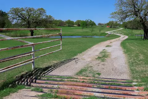 4425 County Road 711, Cleburne, TX 76031