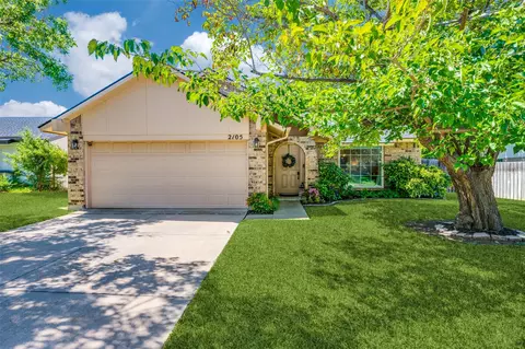2105 Via Estrada, Carrollton, TX 75006