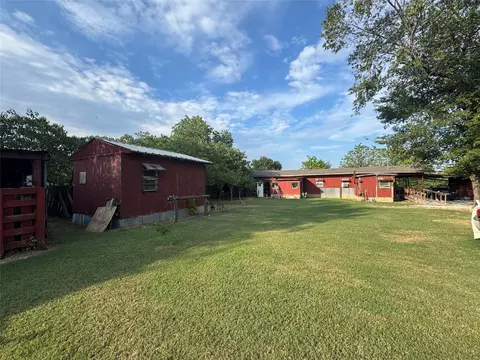 608 Cherokee St, Bellmead, TX 76705