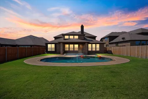 228 Ovaletta Dr, Justin, TX 76247