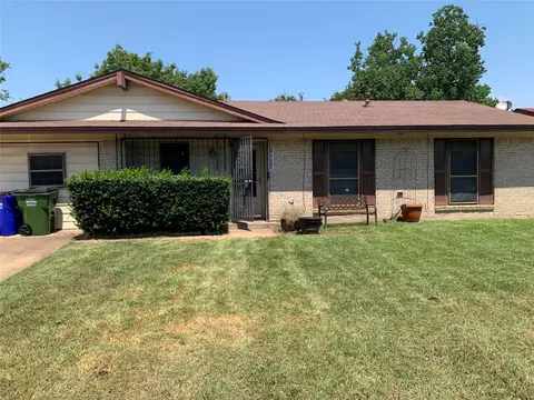 14311 Seminole St, Balch Springs, TX 75180