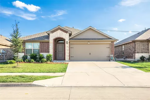9757 Mint Hill Dr, Fort Worth, TX 76108
