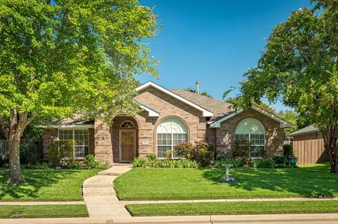 305 Elizabeth Trl, Murphy, TX 75094