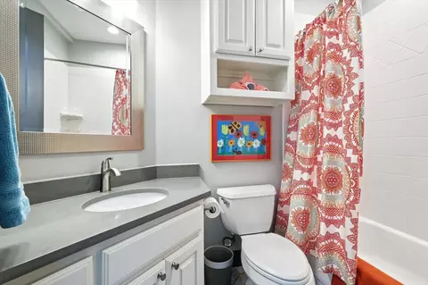 Bath - 850 Manor Dr, Argyle, TX 76226 photo 4 of 5