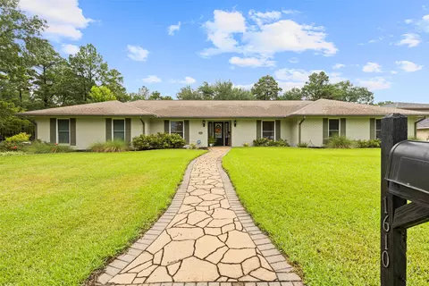 1610 Pinecrest Dr, Gilmer, TX 75644