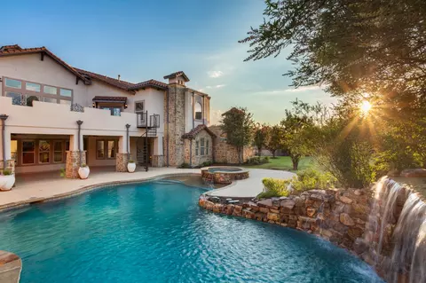 5804 Sandstone Ct, Flower Mound, TX 75022