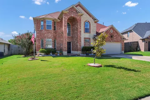 2102 Bentley Dr, Mansfield, TX 76063