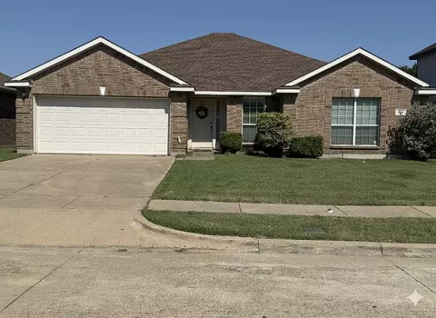 910 Cutting Horse Dr, Mansfield, TX 76063