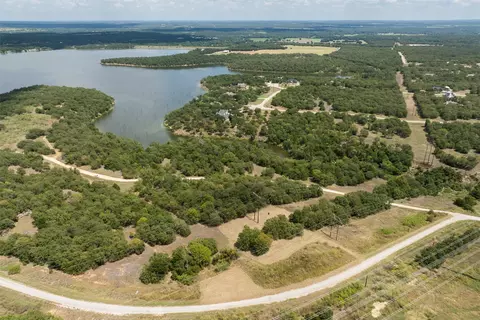 721 Sandstone Ct, Bowie, TX 76230