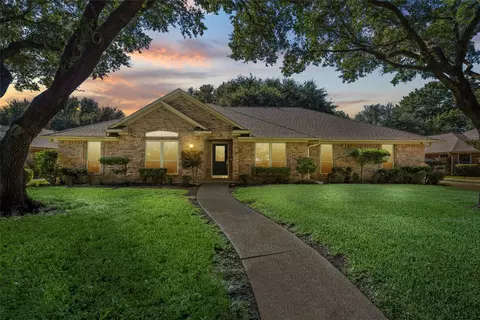 1215 Western Ridge Dr, Woodway, TX 76712