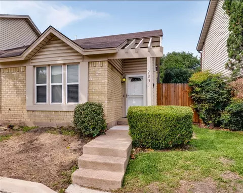 2031 Embassy Way, Carrollton, TX 75006