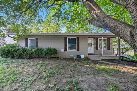 6021 Yeary St, Lake Worth, TX 76135