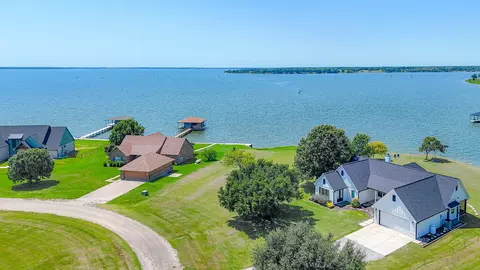 1564 Carter Dr, Corsicana, TX 75109