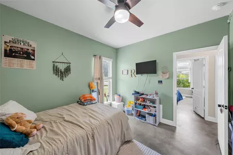 Bedroom - 10305 Aquilla Trl, Waco, TX 76708 photo 6 of 8